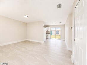 Building Photo - 5422 Ninth Ave