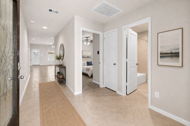 Building Photo - 7543 Highland Chase Dr