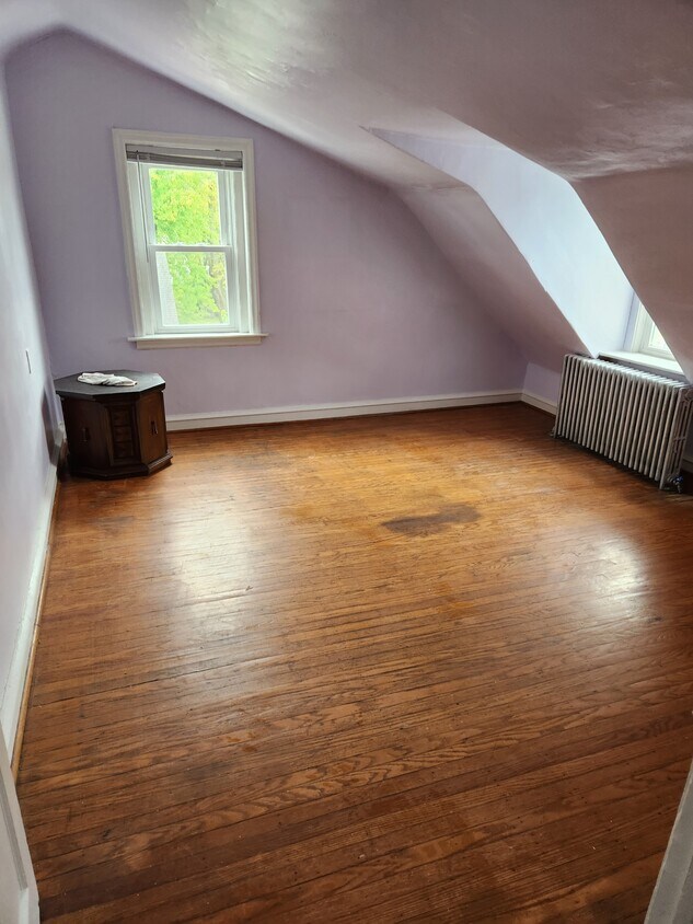 Foto principal - 7801 New St