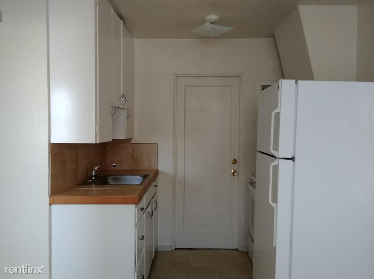 Primary Photo - 1103 W Shoshone St