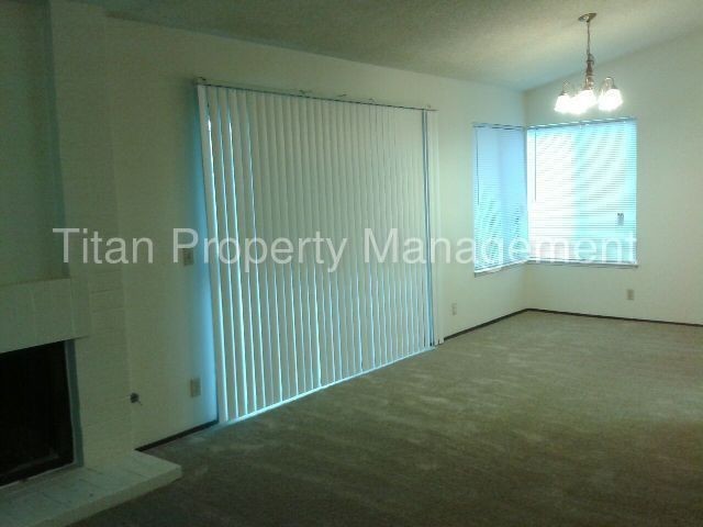 Building Photo - 79 Henna Ct