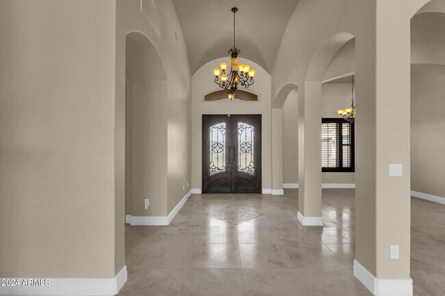 Building Photo - 11407 E Bellflower Ct