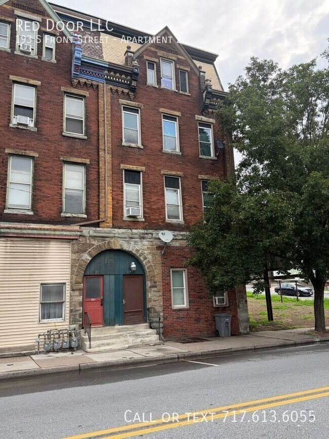 Building Photo - 193 S Front St