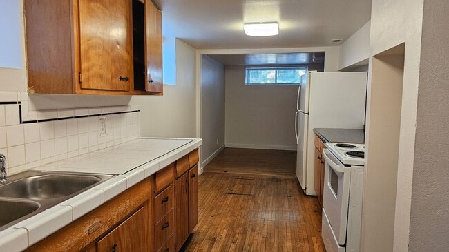 Building Photo - Ruby Duplex