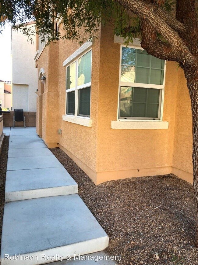 Building Photo - 3 br, 2.5 bath House - 8873 Balcony Trelli...