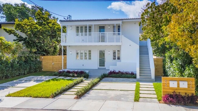 Building Photo - 524 NE 65th St