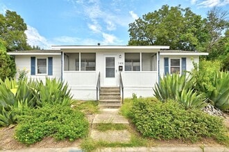 Building Photo - 1401 Olander St