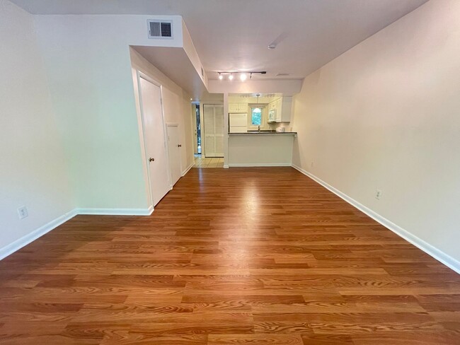 Photo - Walk to Campus from Chancellor Square!  Up... Apartment