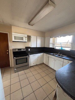 Building Photo - 519 Walnut Ave