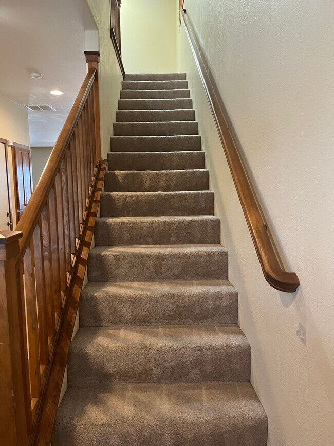 Foto del edificio - 3 Bedroom 2.5 Bath Townhouse