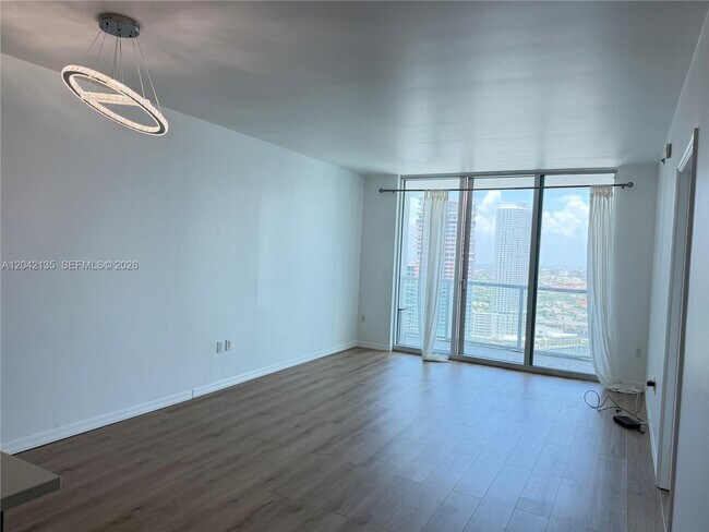 Foto del edificio - 55 SE 6th St