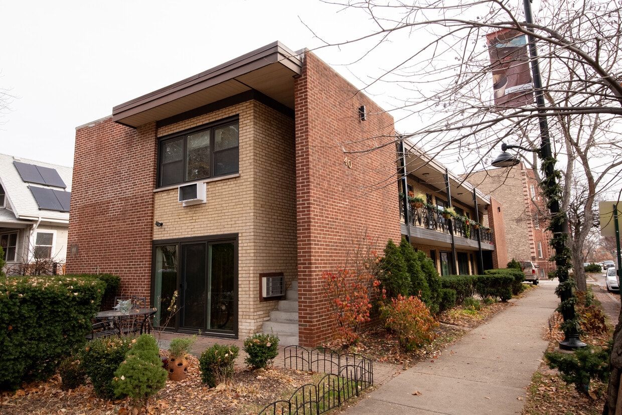 Primary Photo - 40 Harrison St