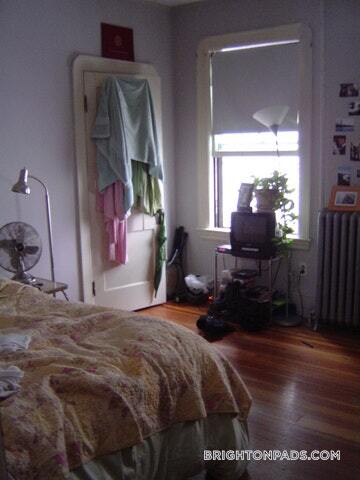 Building Photo - 46 Mapleton St