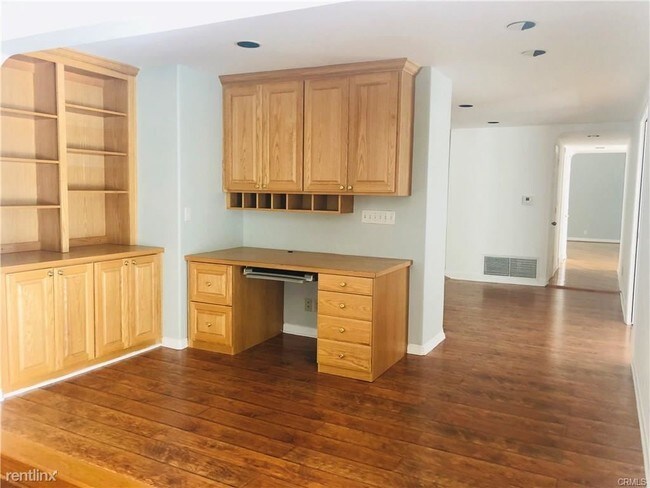 Foto del edificio - 5 br, 6 bath House - 4 Seahurst Rd