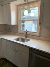 Building Photo - 56 Hall St