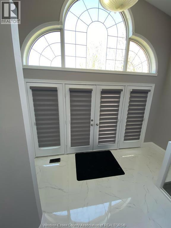 Photo du bâtiment - 4255 Zurich Ave