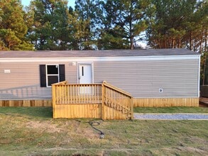 Building Photo - 1594 Dean Dr