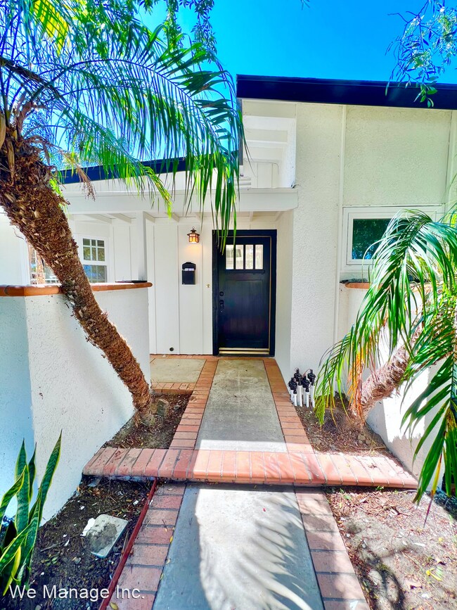 Foto del edificio - 4 br, 4 bath House - 1417 Vuelta Grande Ave