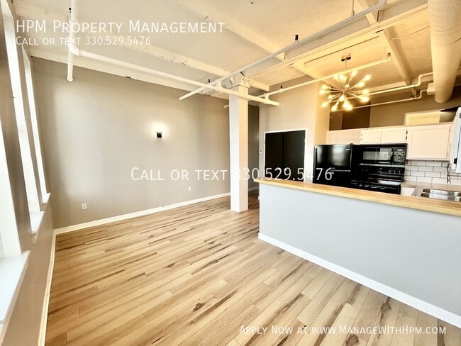 Foto del edificio - One-Bedroom Apartment for Rent