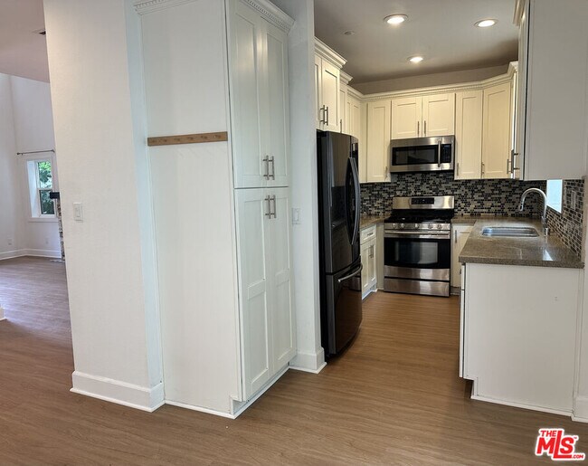 Foto del edificio - 3528 Mesquite Dr