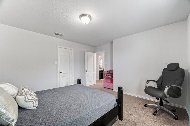 Building Photo - 2314 Trocadero Ln