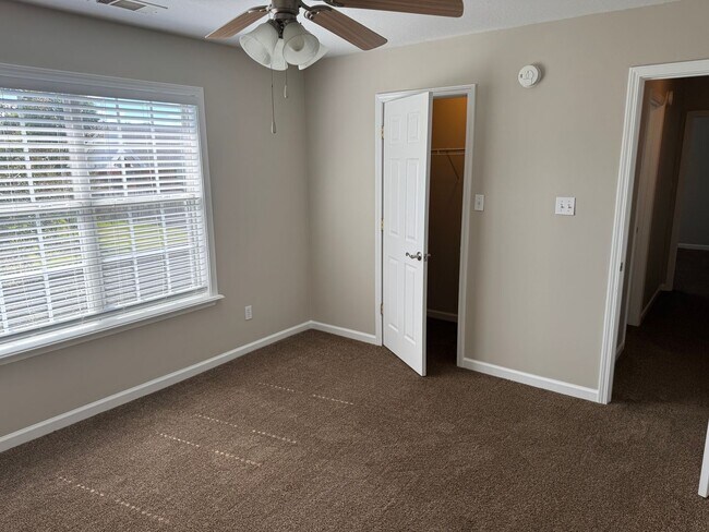 Foto del edificio - Great 3 bedroom 2.5 bath home!