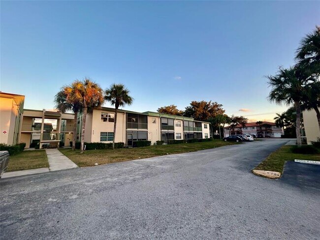 Foto del edificio - 4147 NW 90th Ave