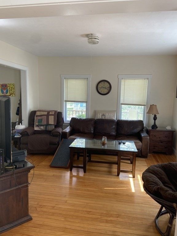 Foto principal - 86 Pleasant St