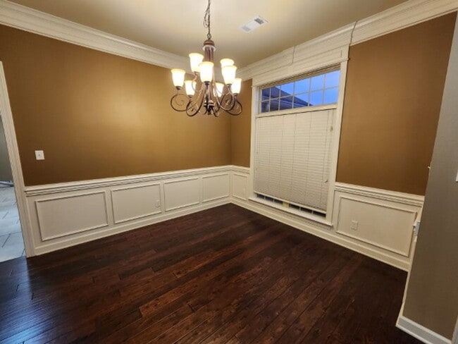 Foto del edificio - 128 Beaver Creek Ln