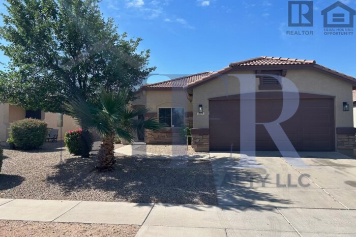 Foto principal - 3Bed/2Bath Furnished Home 2 Car Gar - 19th...