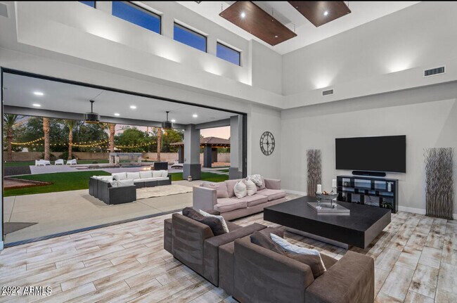Building Photo - 8402 E Joshua Tree Ln
