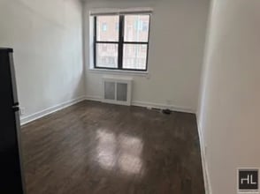 Building Photo - East 61 Street