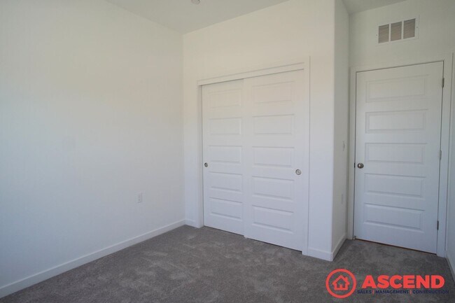 Foto del edificio - Newly Built Home Off Reliance and Berkshire!
