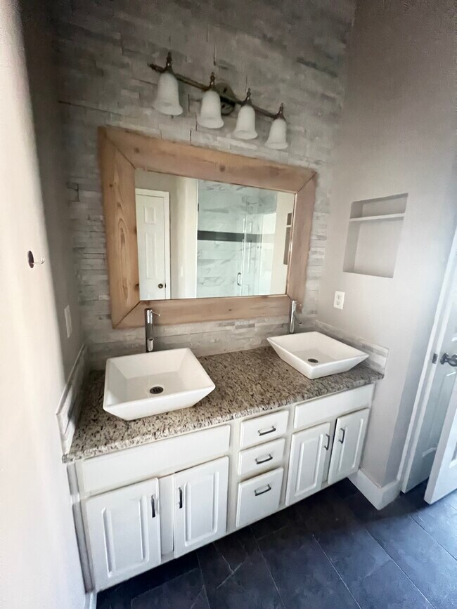 Foto del edificio - Emerald Preserve Townhome