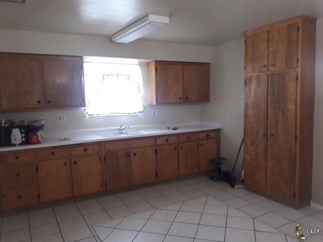 Foto del edificio - 1387 N 17th St
