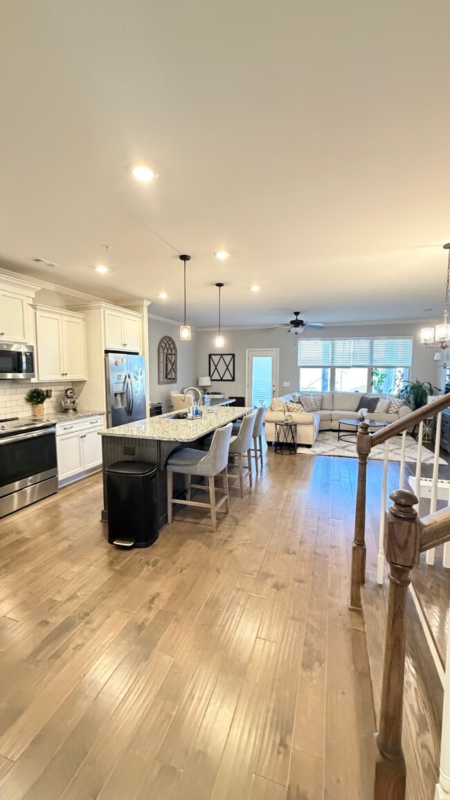 Building Photo - 3057 Sassafras Ln