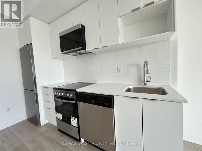 Building Photo - 4569 Kingston Rd