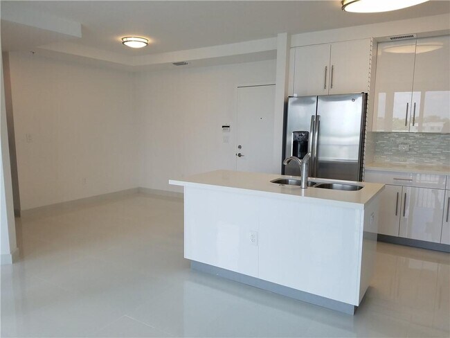 Foto del edificio - 2651 NE 212th Ter