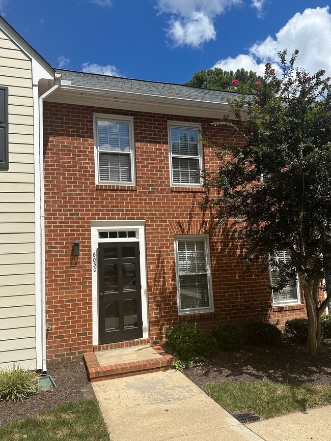 Building Photo - 6030 Bremo Rd