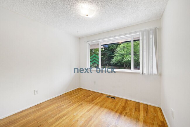 Foto del edificio - Beautiful Single Family House Bellevue Ava...