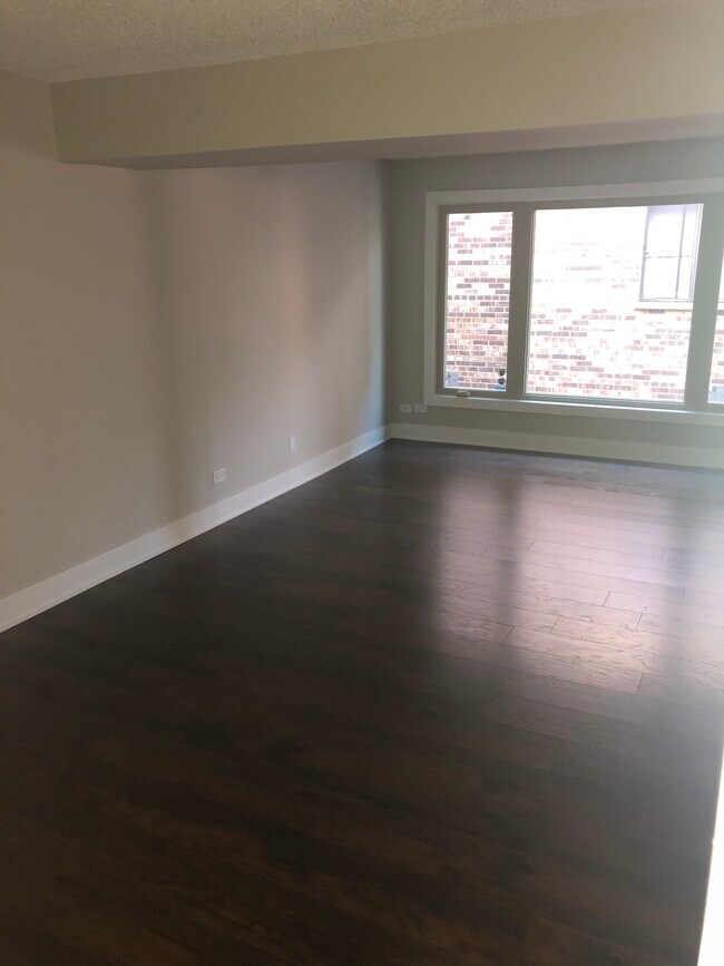 Foto del edificio - 9708 Nottingham Ave