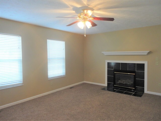 Building Photo - 12179 Huntergreen Drive