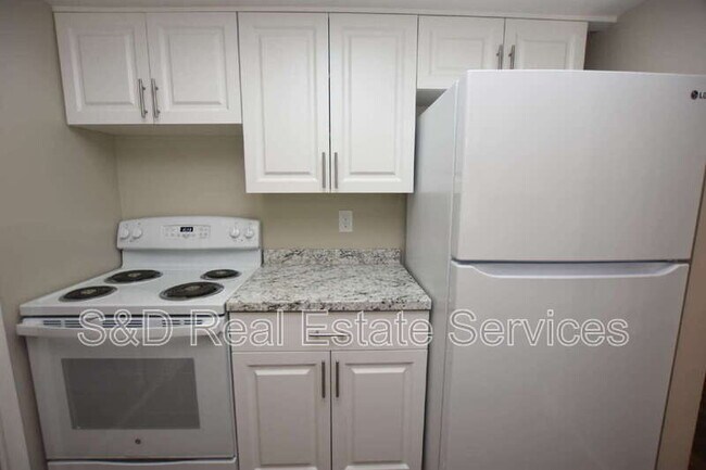 Foto del edificio - 1224 Waterview Blvd E