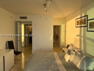 Foto del edificio - 665 NE 25th St