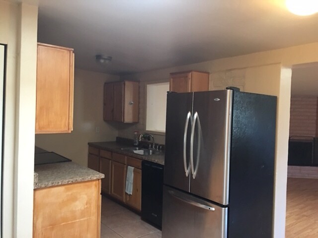 Foto del edificio - 7501 E Poinciana Dr