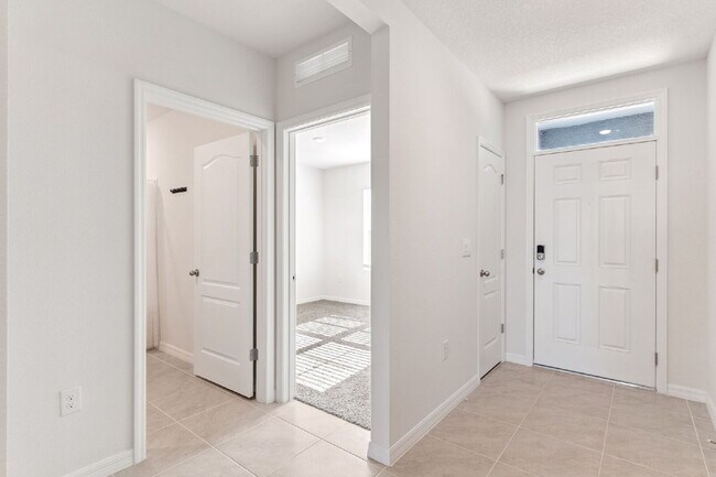 Foto del edificio - Brand New 4-Bed Waterfront Retreat in New Smyrna Beach