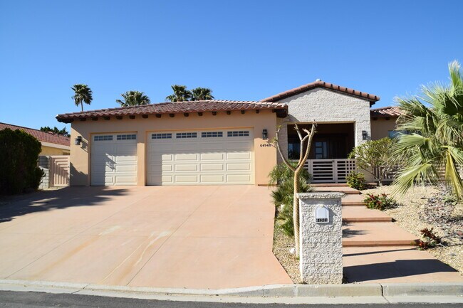 Foto del edificio - 64948 Leith Ave