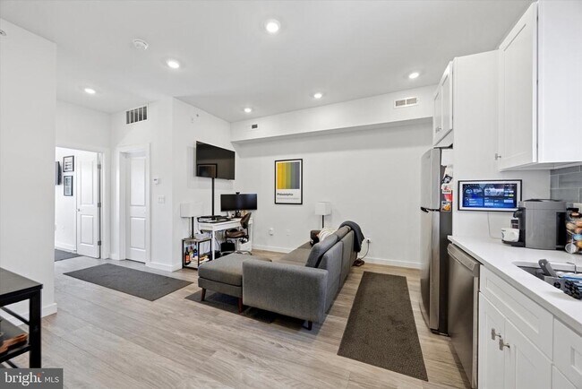 Foto del edificio - 1617 Ridge Ave