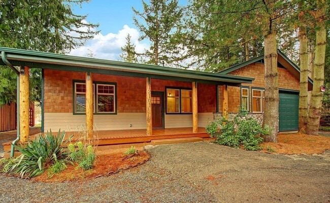 Foto del edificio - Everett Rambler for rent with RV parking -...