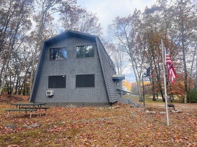 Foto del edificio - 888 Salem St